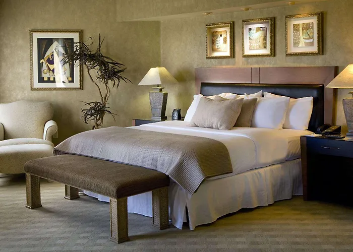 Embassy By Hilton Scottsdale Hotel 3*