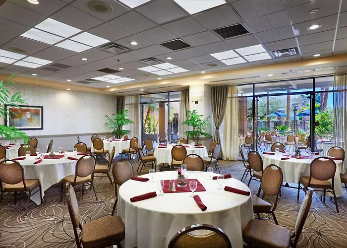 Embassy By Hilton Scottsdale Hotel Phoenix
