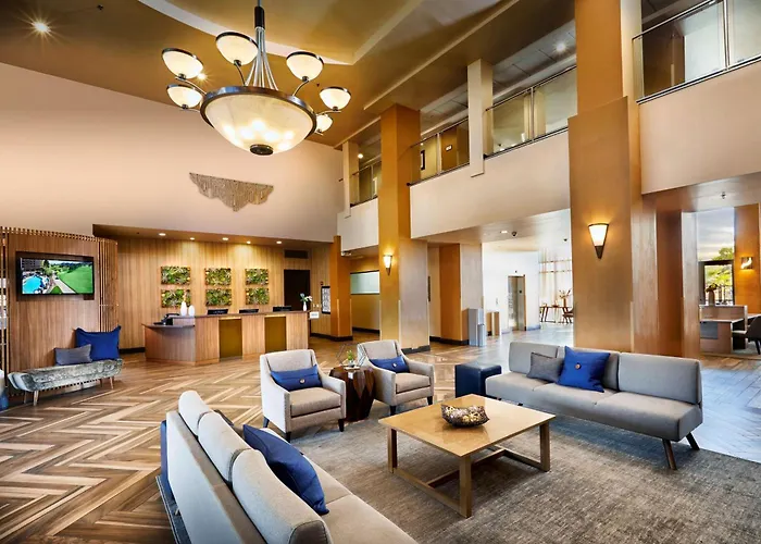 Embassy By Hilton Scottsdale Hotel