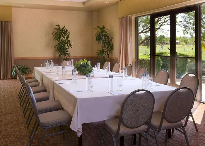Hotel Embassy By Hilton Scottsdale