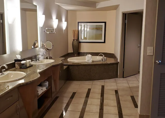 Hotel Embassy By Hilton Scottsdale