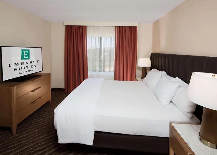 Hotel Embassy By Hilton Scottsdale Phoenix
