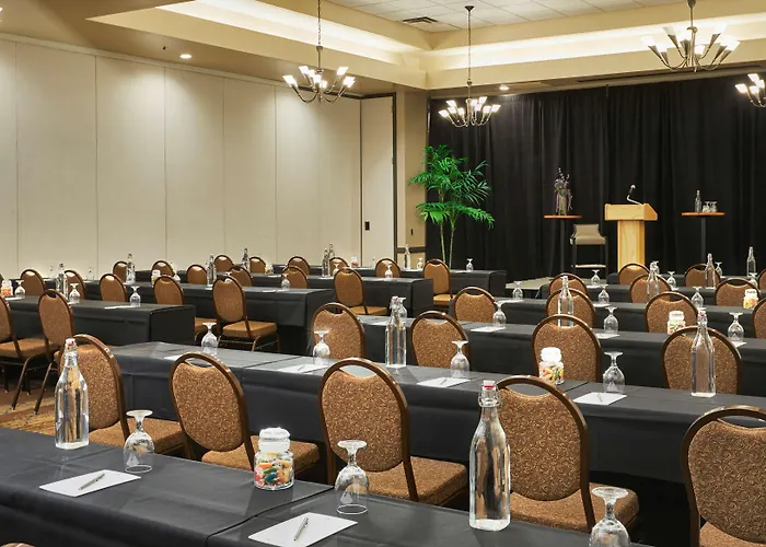Hotel Embassy By Hilton Scottsdale 3*