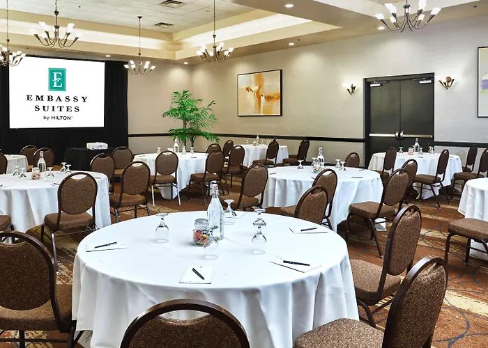 Hotel Embassy By Hilton Scottsdale 3*