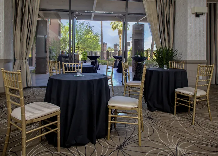 Embassy By Hilton Scottsdale Hotel