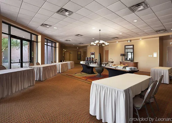 Embassy By Hilton Scottsdale