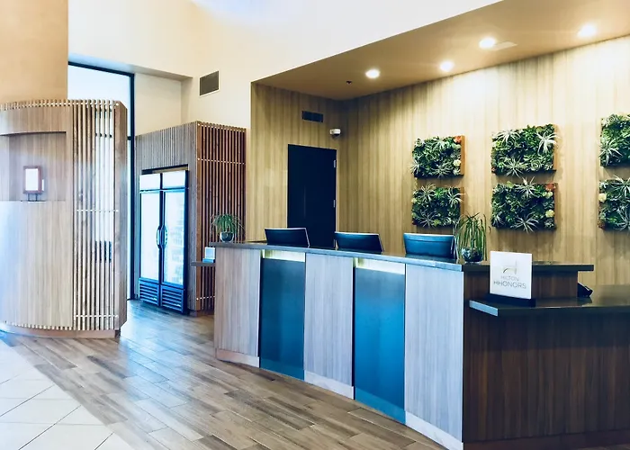 Embassy By Hilton Scottsdale Hotel 3*